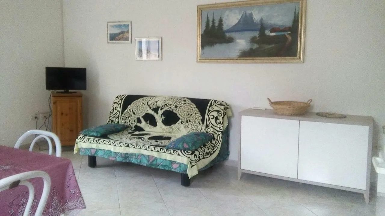 Villa Mary Fluminimaggiore 0*,
